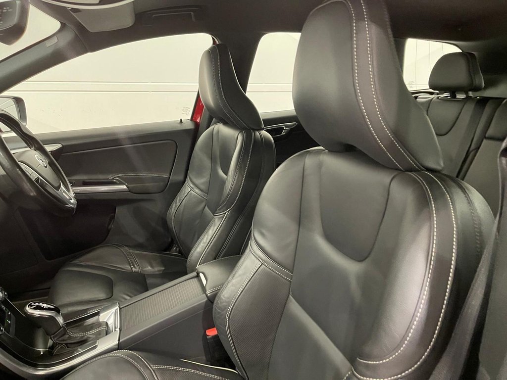 Used Volvo XC60 2017 for sale - 76481991: Photo 29