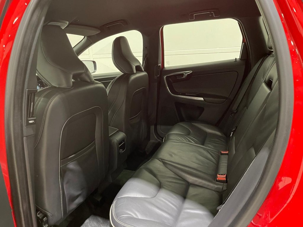 Used Volvo XC60 2017 for sale - 76481991: Photo 32