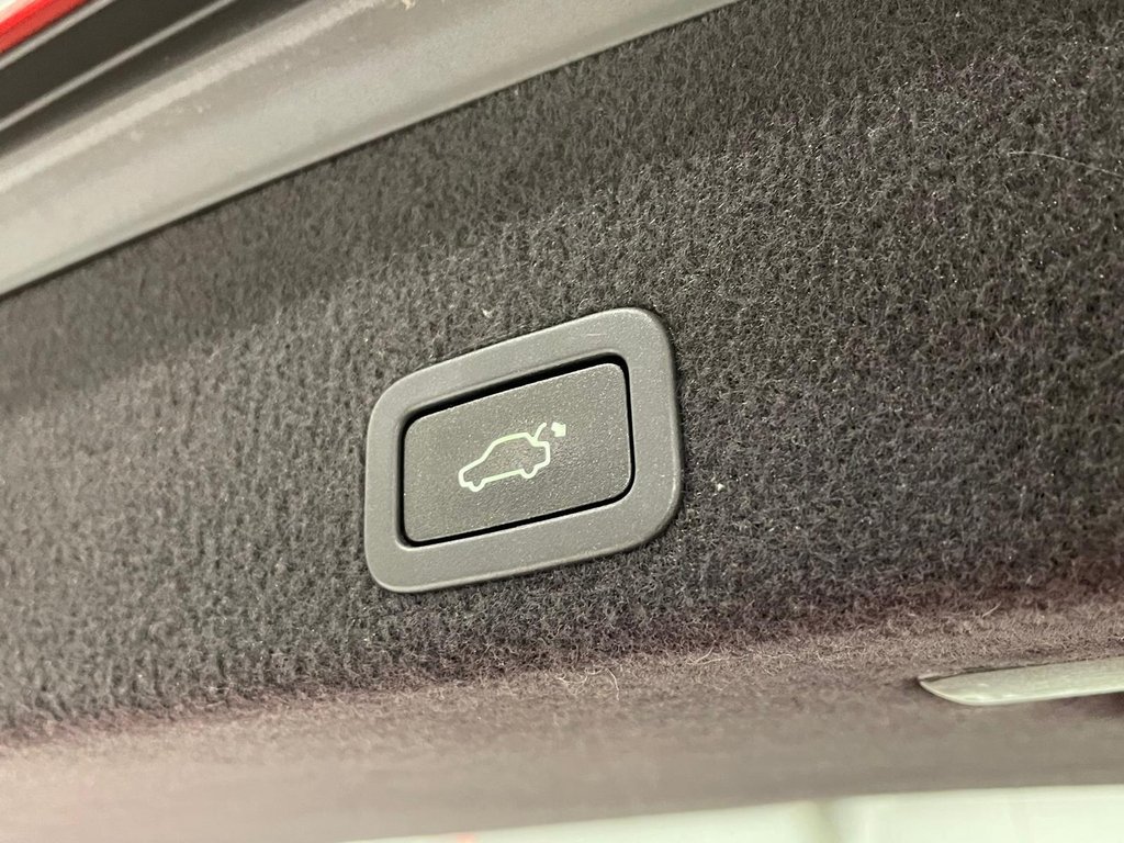 Used Volvo XC60 2017 for sale - 76481991: Photo 45