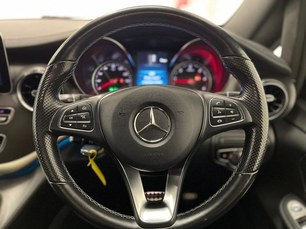 Used Mercedes-Benz V-Class 2022 for sale - 76481513: Photo 10