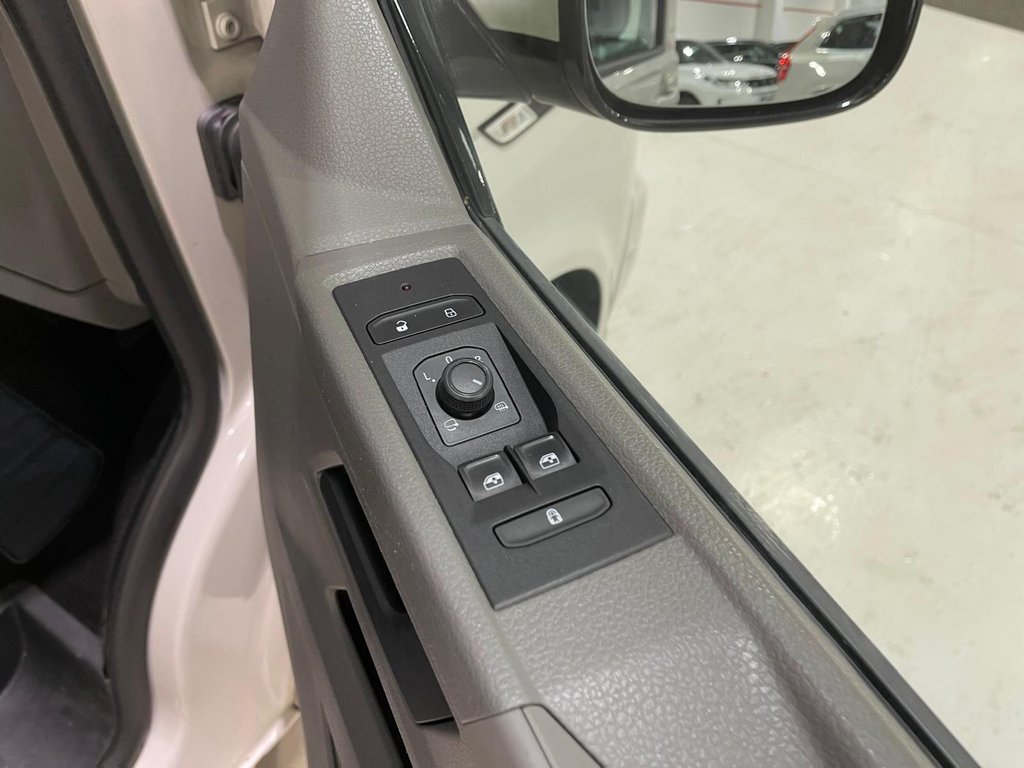 Used Volkswagen Transporter 2021 for sale - 77275801: Photo 21