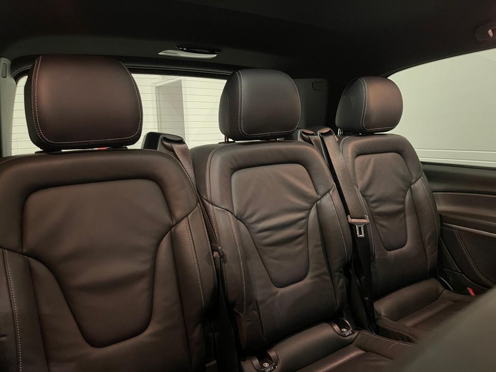Used Mercedes-Benz V-Class 2022 for sale - 77521490: Photo 39