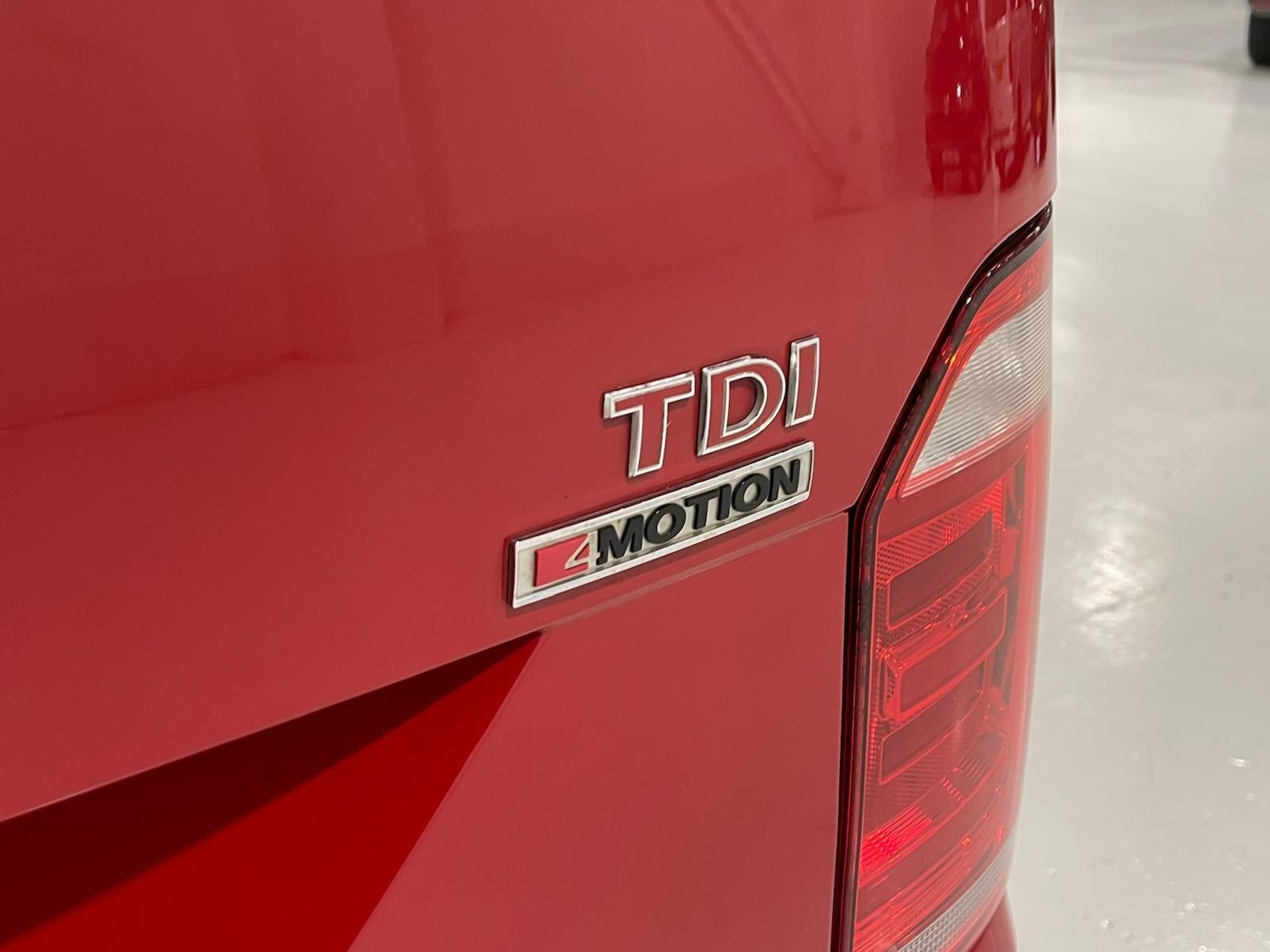 Used Volkswagen Caravelle 2017 for sale - 76399111: Photo 94