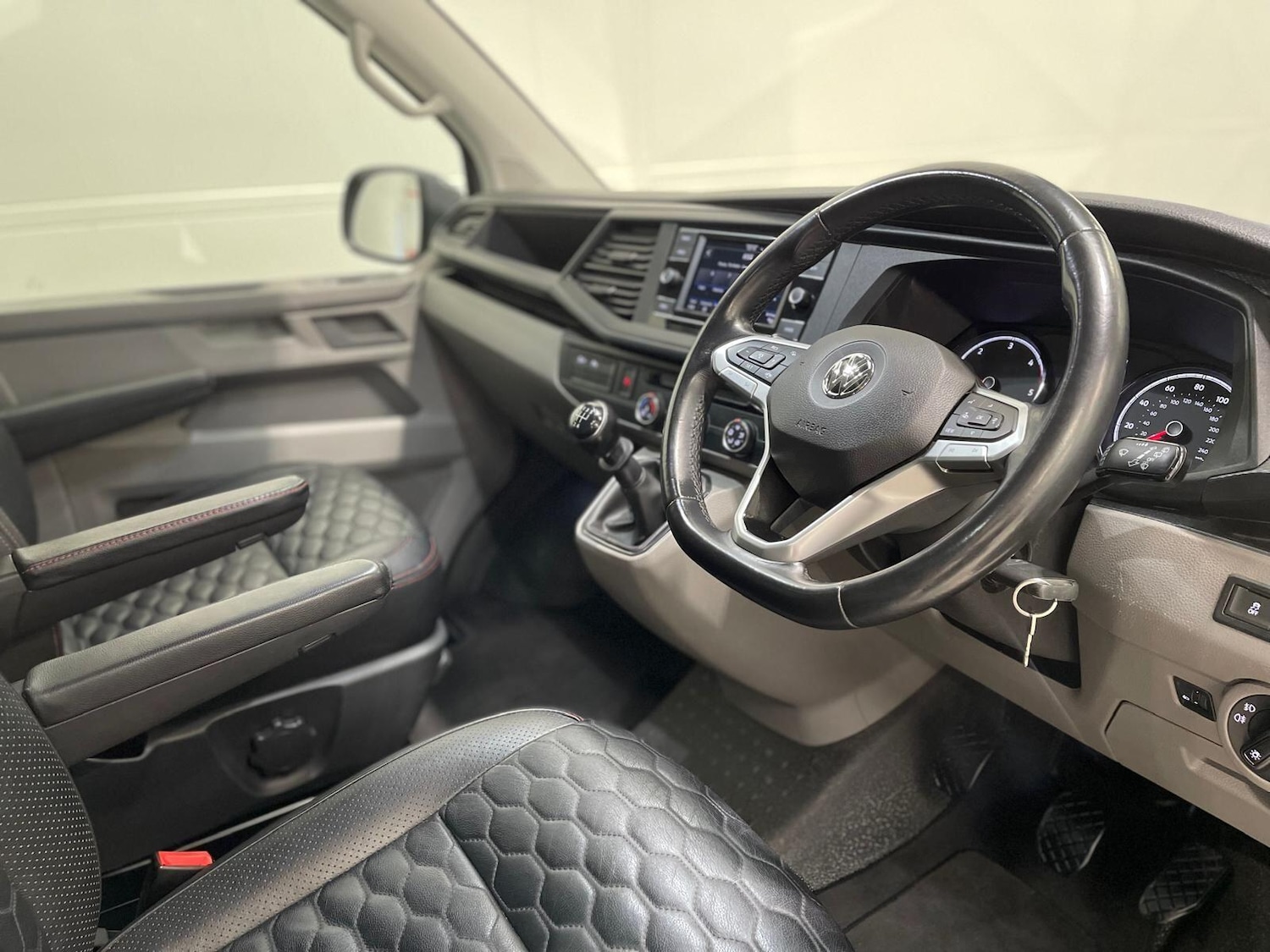 Used Volkswagen Transporter 2020 for sale - 76398405: Photo 15