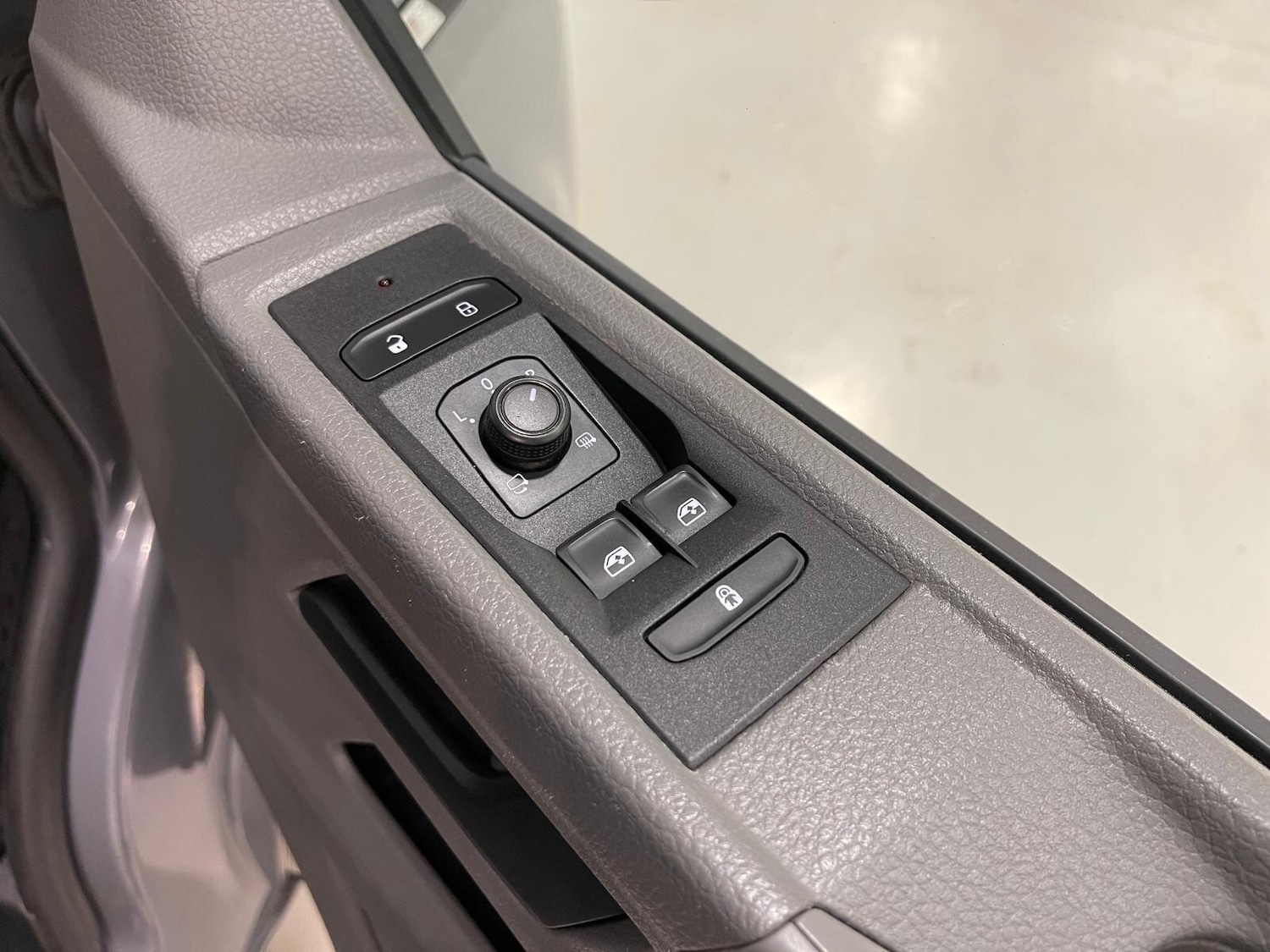 Used Volkswagen Transporter 2020 for sale - 76398405: Photo 28