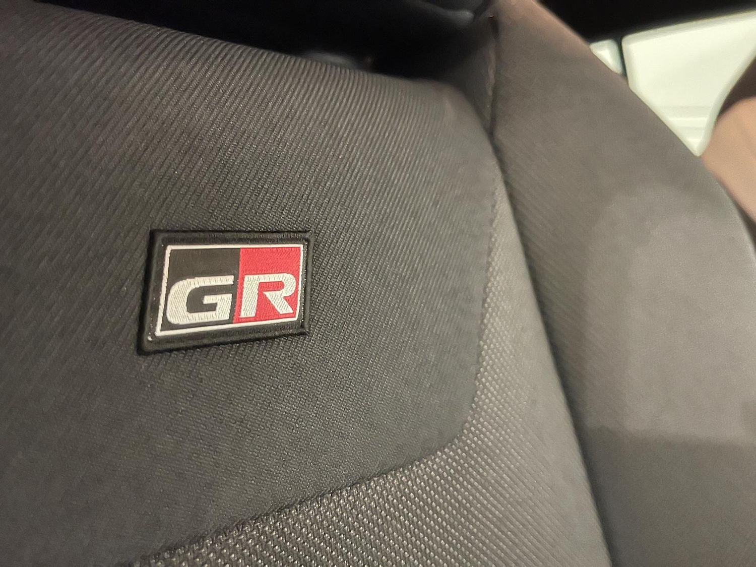 Used Toyota C-HR 2023 for sale - 76399302: Photo 33