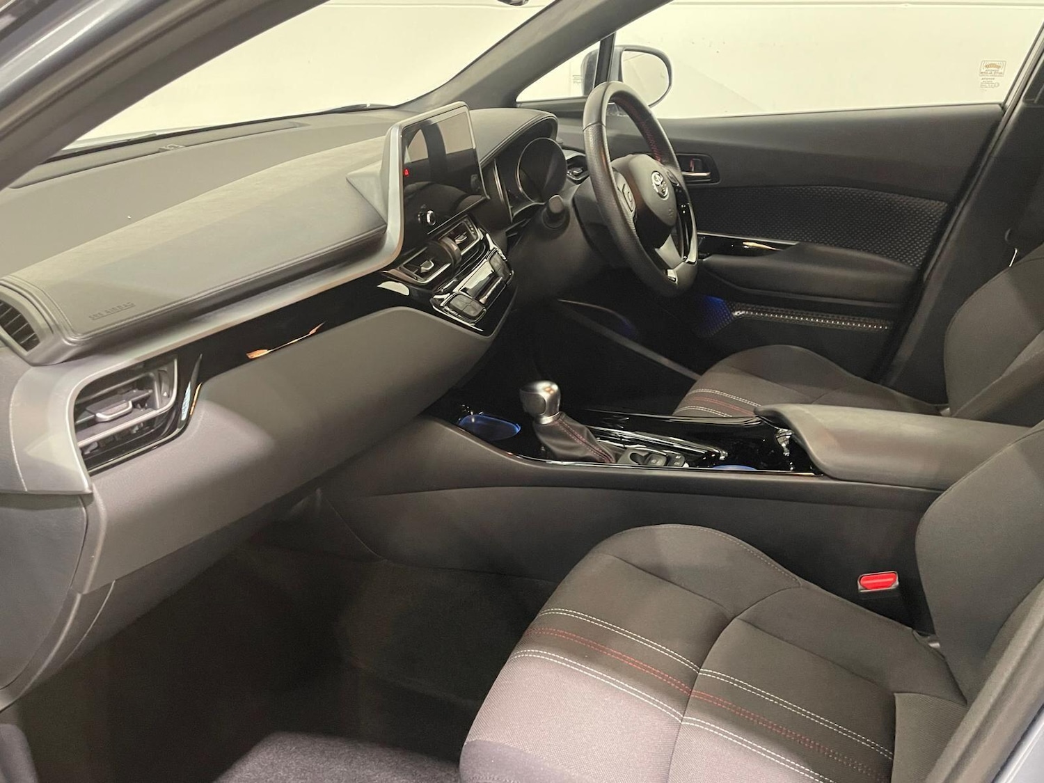 Used Toyota C-HR 2023 for sale - 76399302: Photo 90