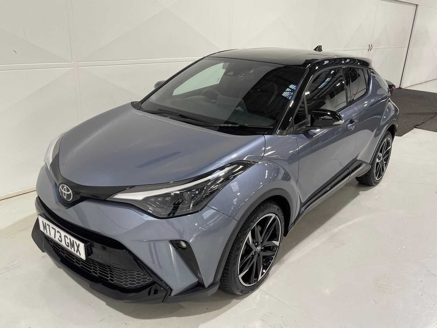 Used Toyota C-HR 2023 for sale - 76399302: Photo 96