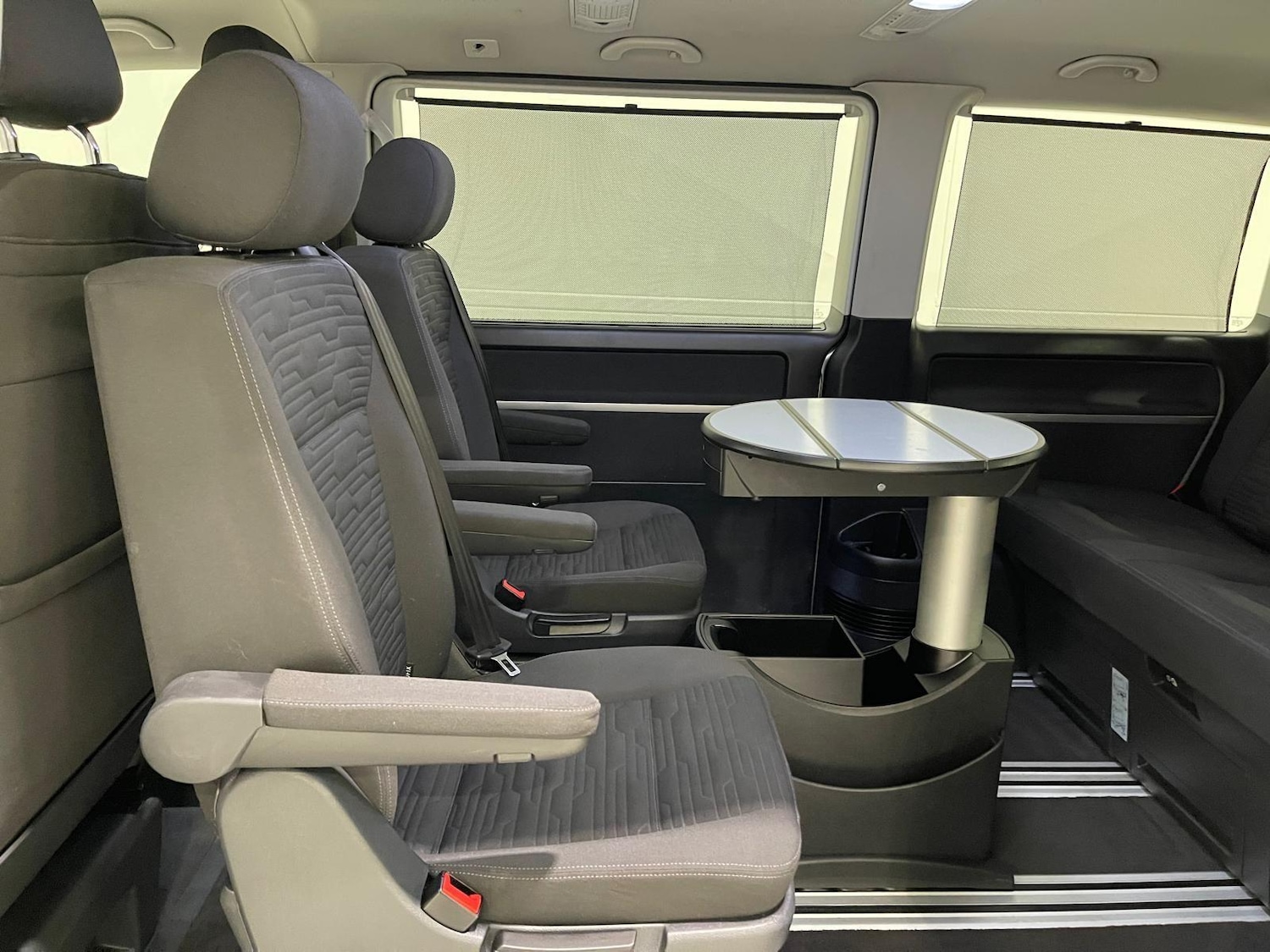 Used Volkswagen Caravelle 2020 for sale - 76397902: Photo 36