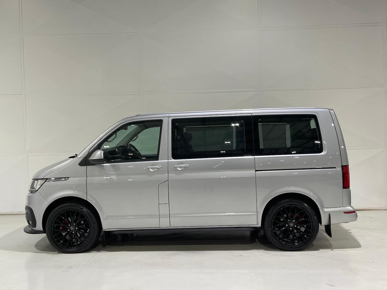 Used Volkswagen Caravelle 2020 for sale - 76397902: Photo 71