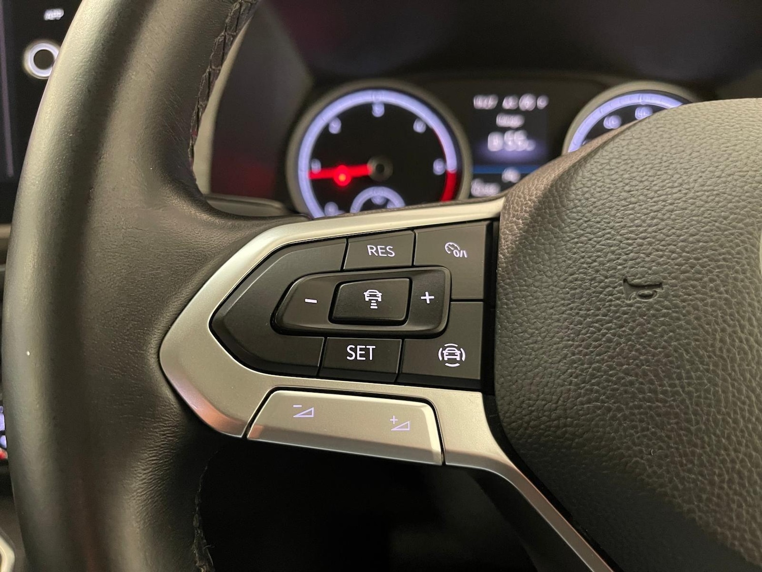 Used Volkswagen Caravelle 2020 for sale - 76397902: Photo 88