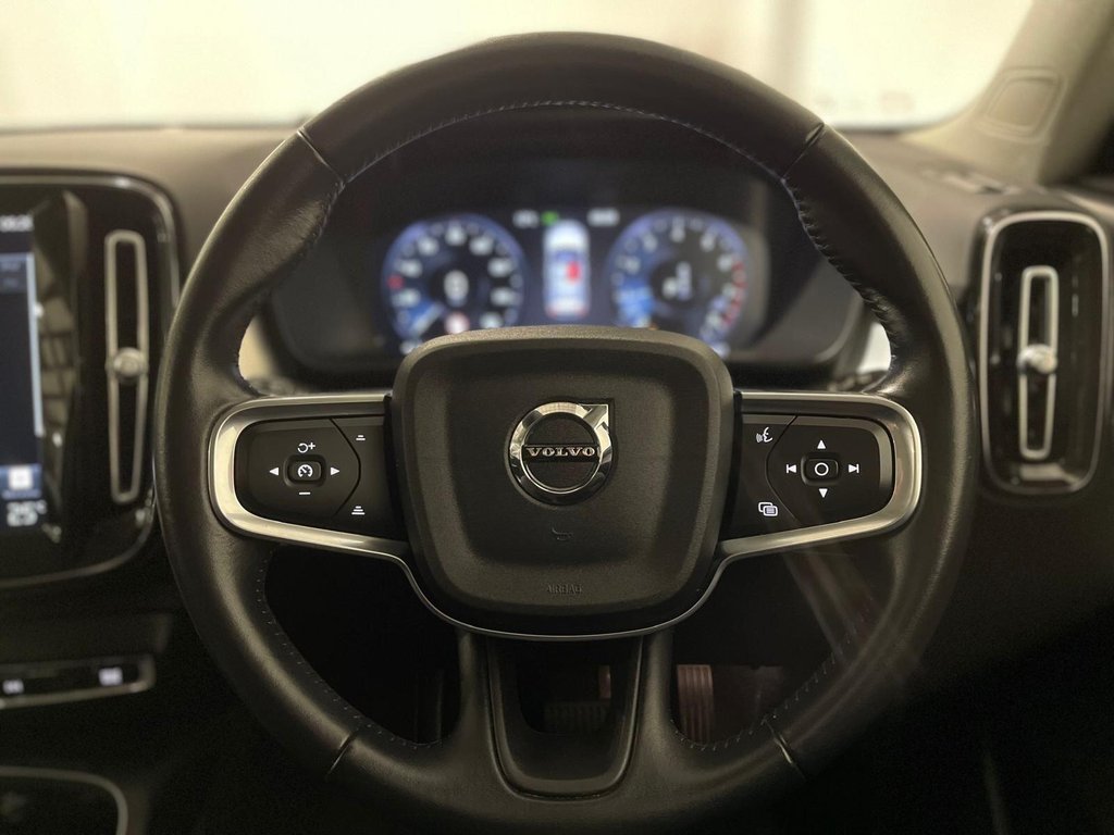 Used Volvo XC40 2020 for sale - 76923141: Photo 11