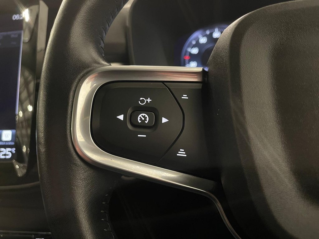 Used Volvo XC40 2020 for sale - 76923141: Photo 20