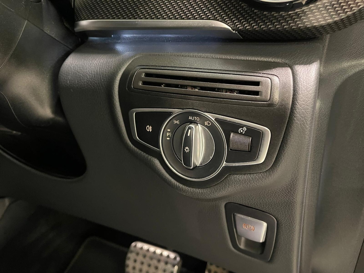 Used Mercedes-Benz V-Class 2022 for sale - 76398214: Photo 24