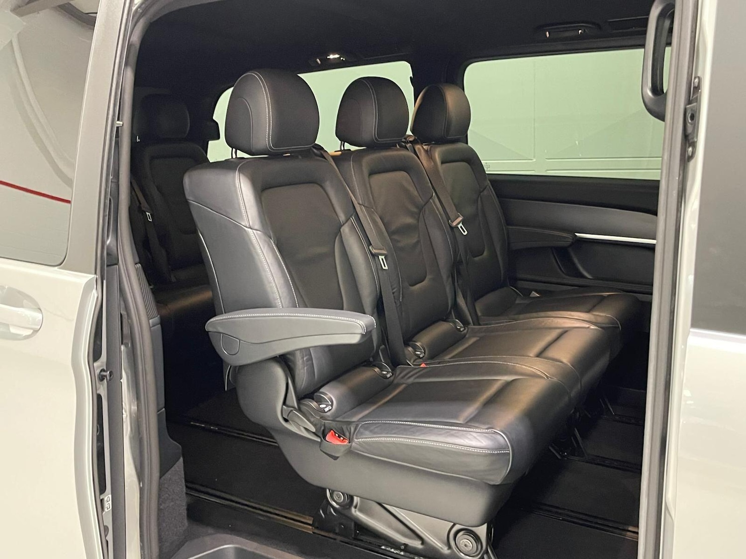 Used Mercedes-Benz V-Class 2022 for sale - 76398214: Photo 36