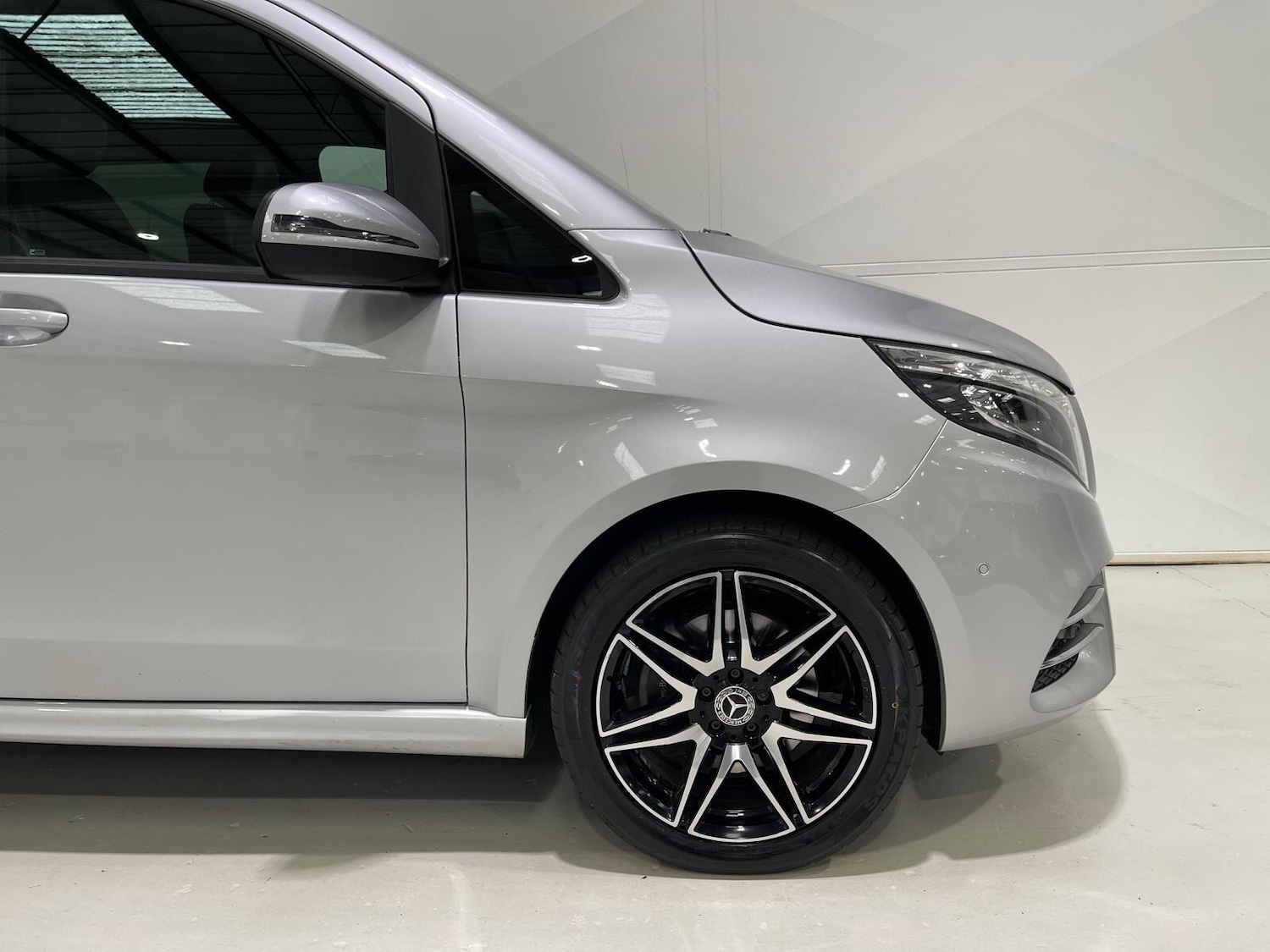 Used Mercedes-Benz V-Class 2022 for sale - 76398214: Photo 46