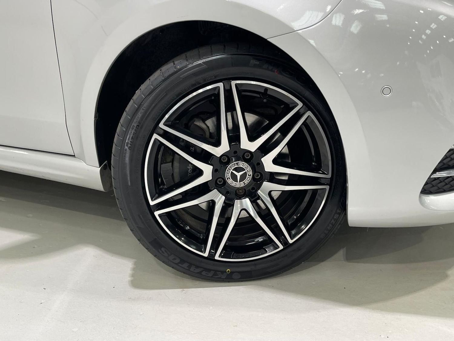 Used Mercedes-Benz V-Class 2022 for sale - 76398214: Photo 47