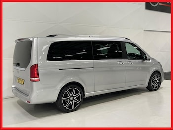 Used Mercedes-Benz V-Class 2022 for sale - 76398214: Photo