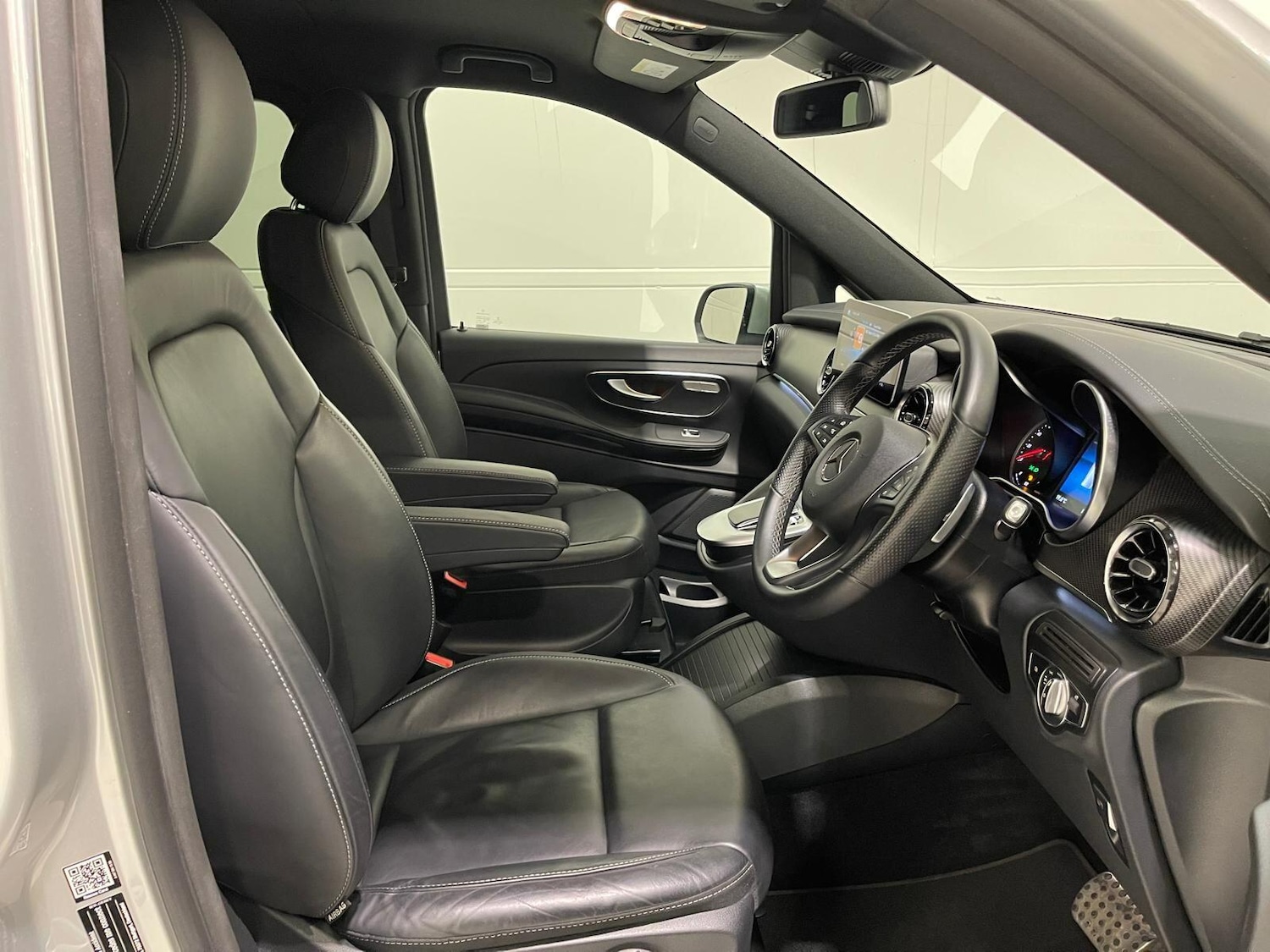 Used Mercedes-Benz V-Class 2022 for sale - 76398214: Photo 95