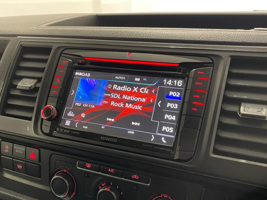 Used Volkswagen Transporter 2018 for sale - 77463703: Photo 14