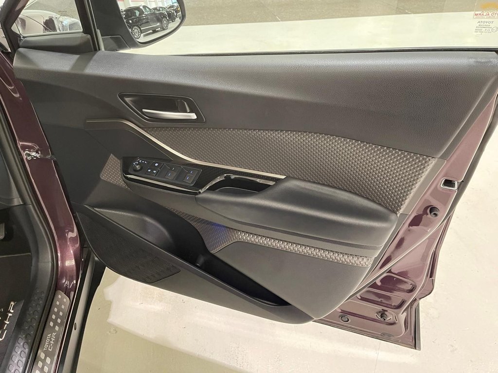 Used Toyota C-HR 2022 for sale - 76655441: Photo 24