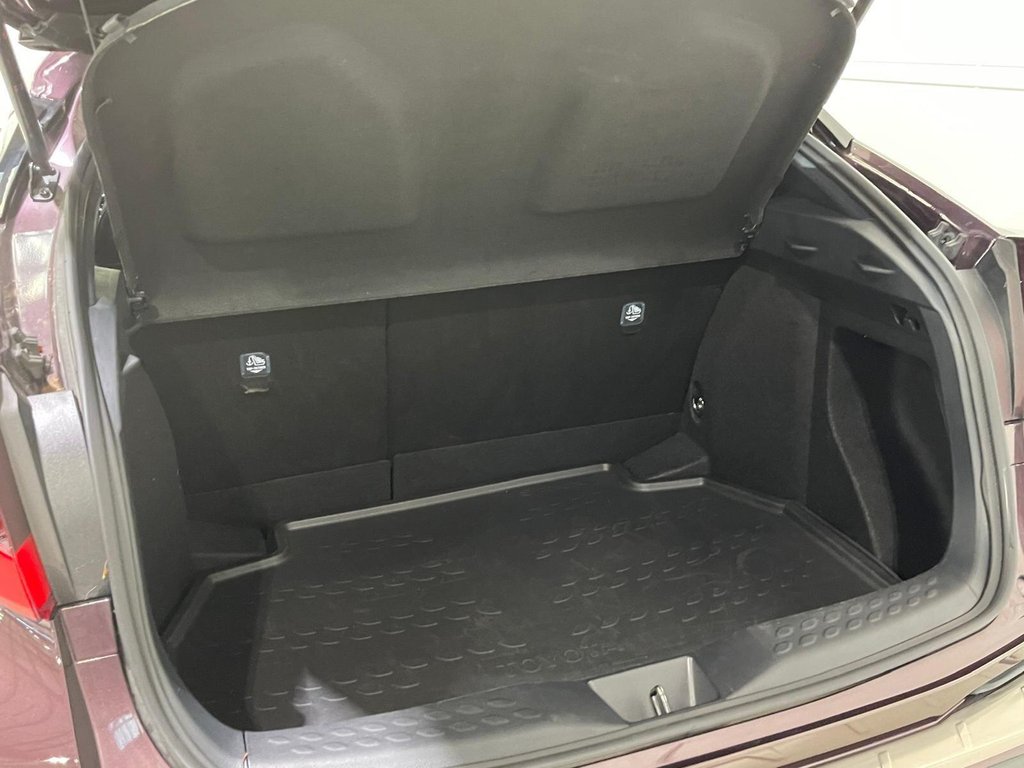 Used Toyota C-HR 2022 for sale - 76655441: Photo 48