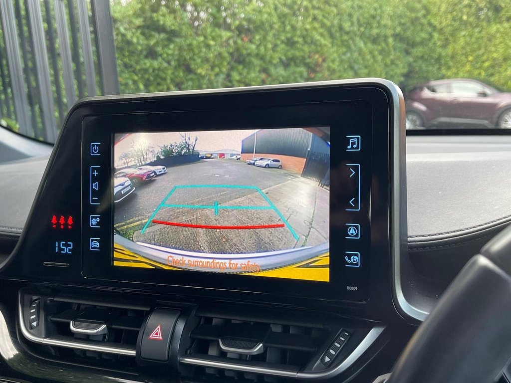 Used Toyota C-HR 2017 for sale - 76797826: Photo 10