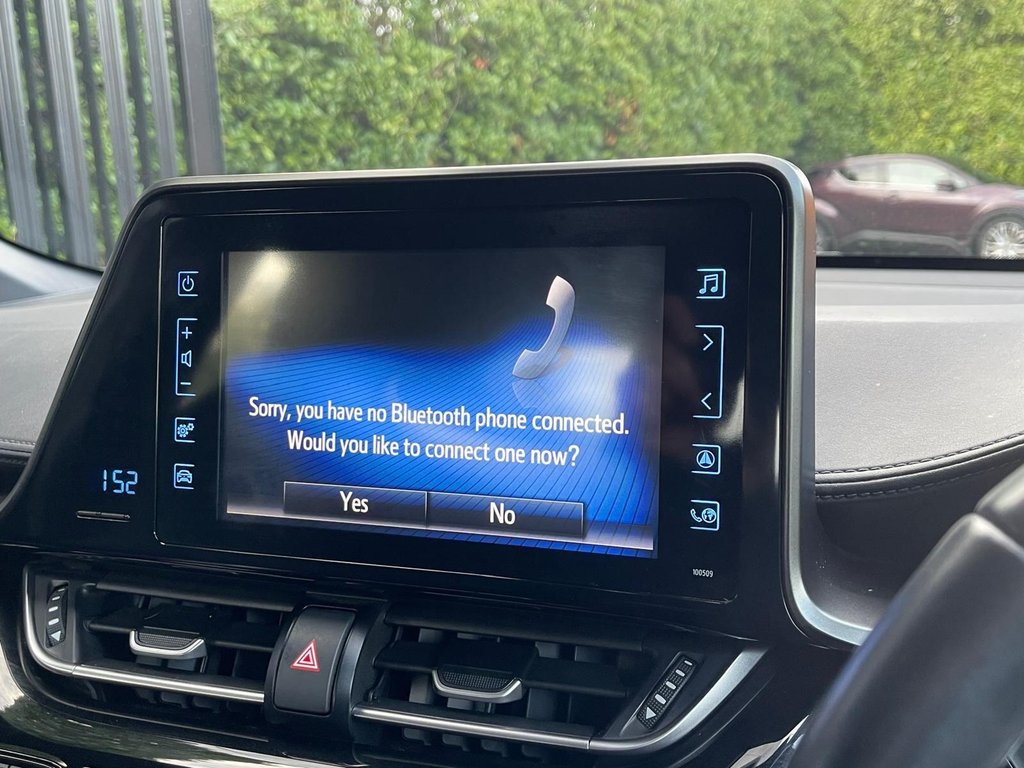 Used Toyota C-HR 2017 for sale - 76797826: Photo 11