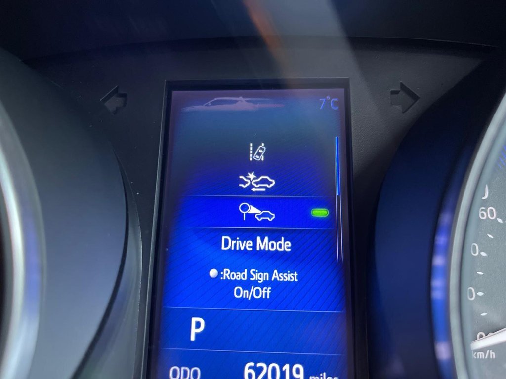 Used Toyota C-HR 2017 for sale - 76797826: Photo 14