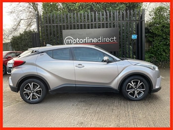 Used Toyota C-HR 2017 for sale - 76797826: Photo