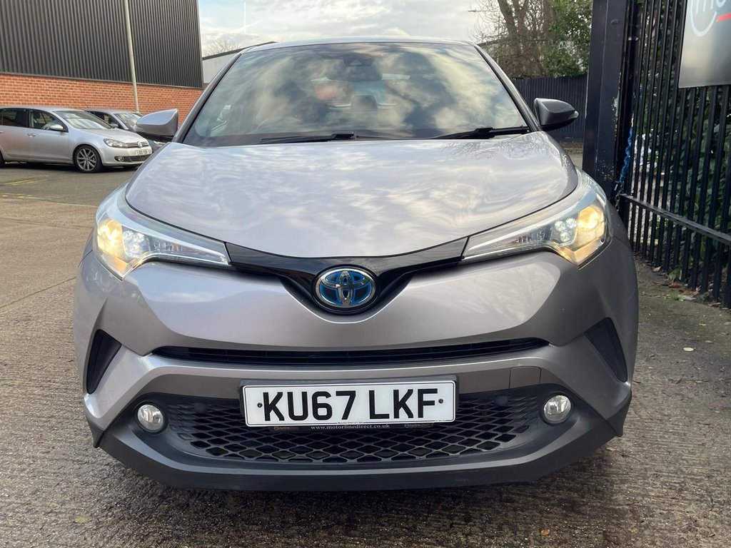 Used Toyota C-HR 2017 for sale - 76797826: Photo 6