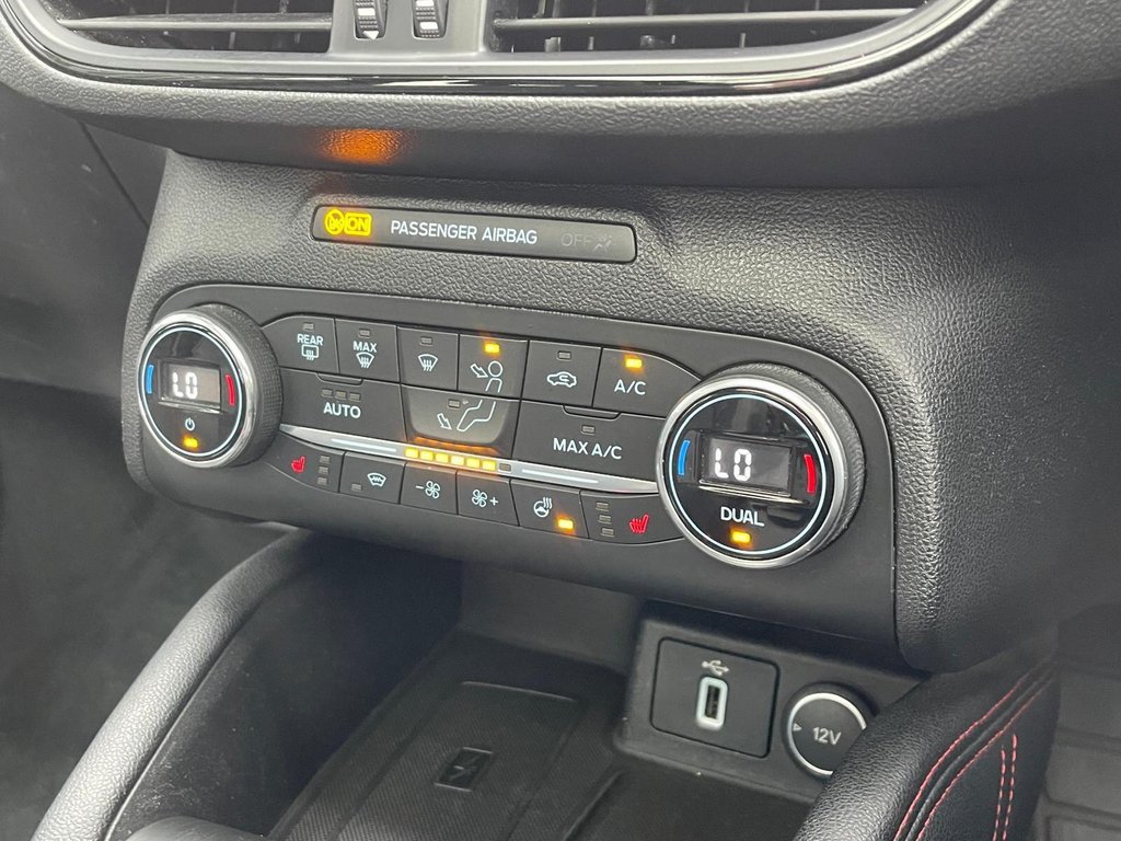 Used Ford Focus 2018 for sale - 78082610: Photo 14