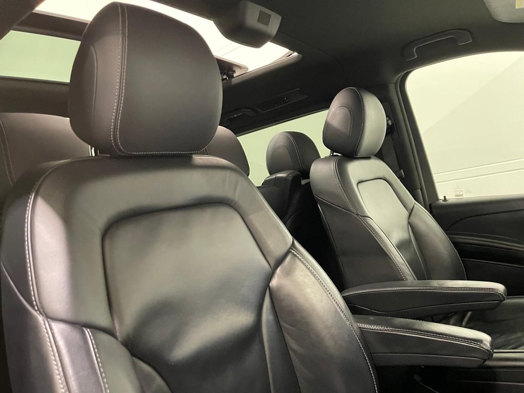 Used Mercedes-Benz V-Class 2022 for sale - 76496435: Photo 29