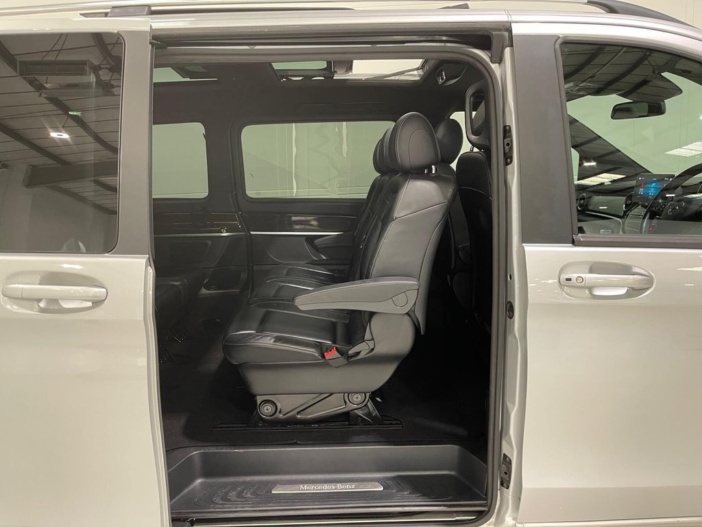 Used Mercedes-Benz V-Class 2022 for sale - 76496435: Photo 34