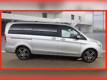 Used Mercedes-Benz V-Class 2022 for sale - 76496435: Photo