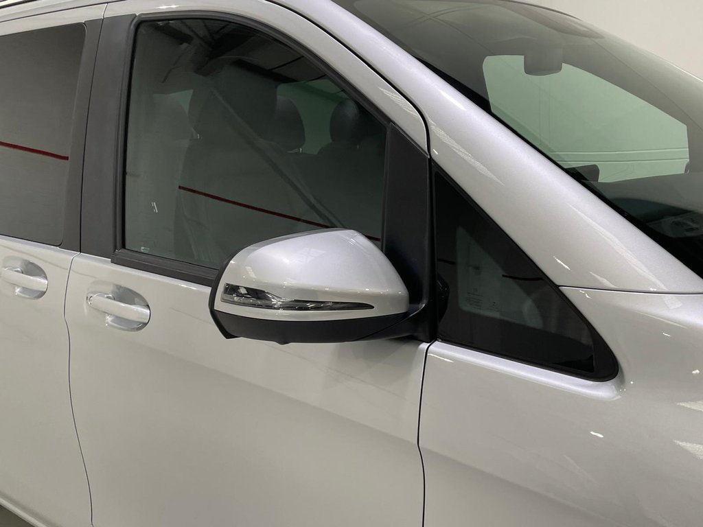 Used Mercedes-Benz V-Class 2022 for sale - 76496435: Photo 44