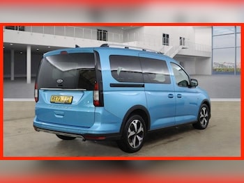 Used Ford Tourneo Connect 2022 for sale - 76481952: Photo