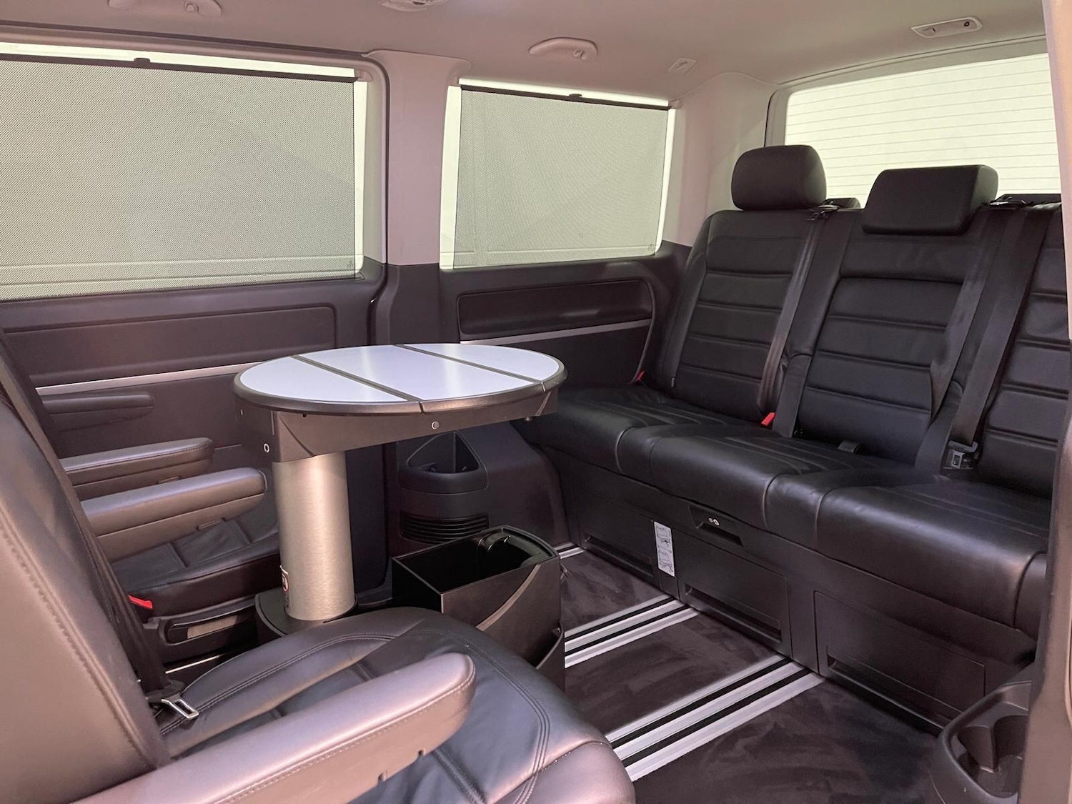 Used Volkswagen Caravelle 2018 for sale - 76398311: Photo 36