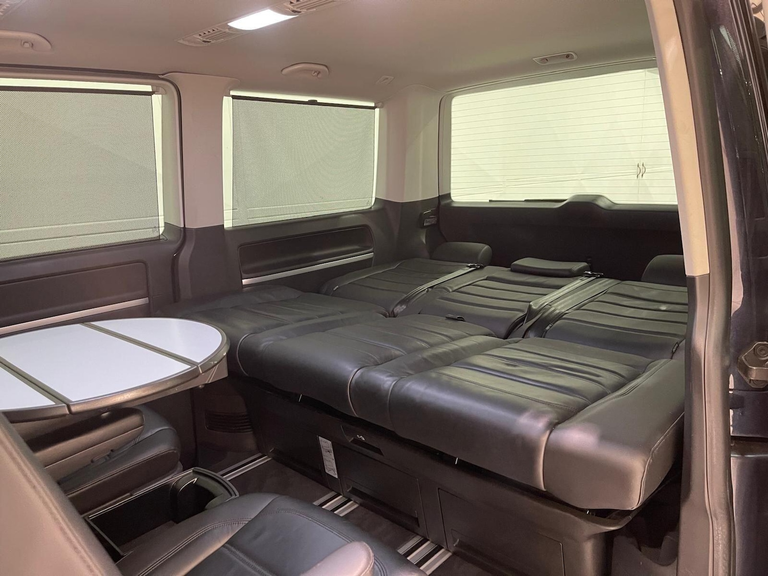 Used Volkswagen Caravelle 2018 for sale - 76398311: Photo 37