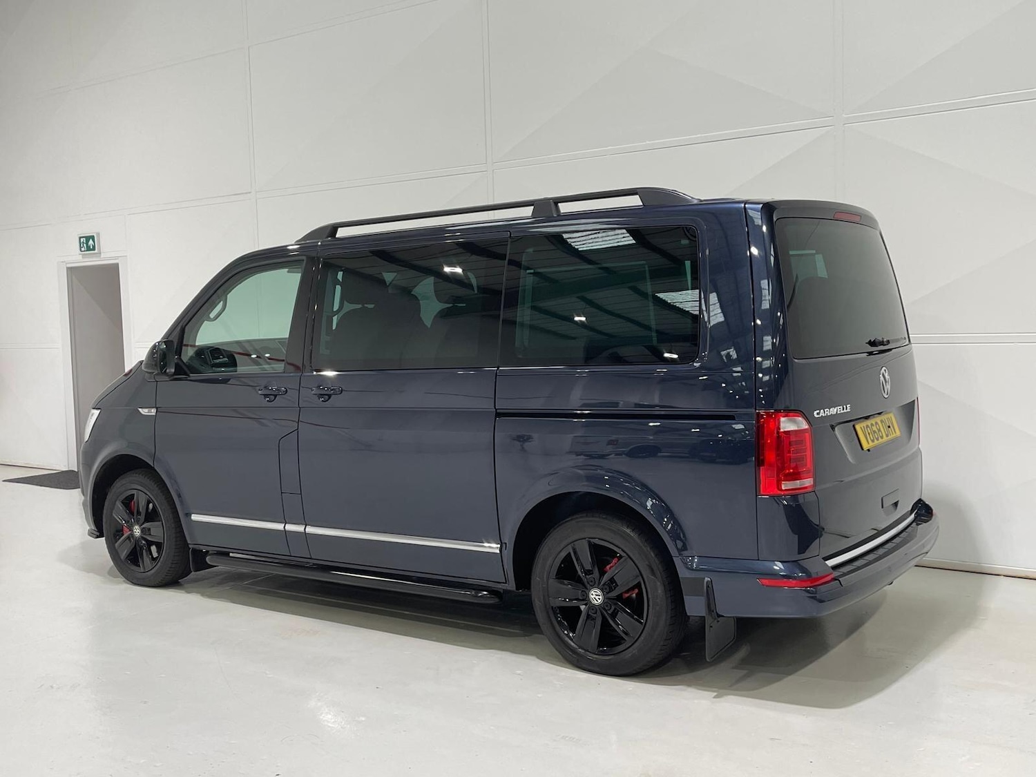 Used Volkswagen Caravelle 2018 for sale - 76398311: Photo 6