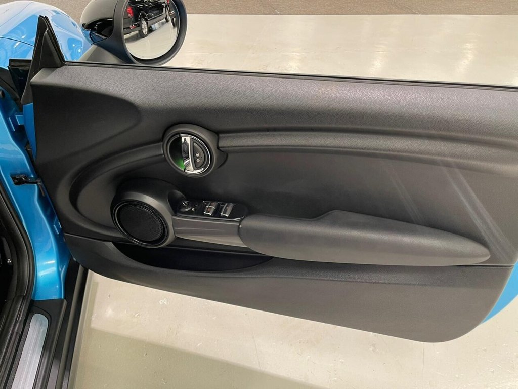 Used MINI Convertible 2018 for sale - 76481559: Photo 24