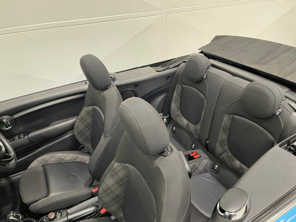 Used MINI Convertible 2018 for sale - 76481559: Photo 33