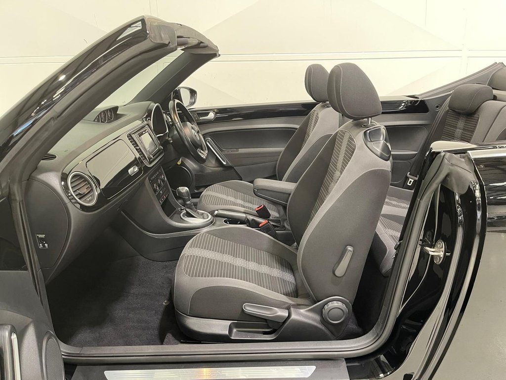 Used Volkswagen Beetle 2016 for sale - 76558893: Photo 31