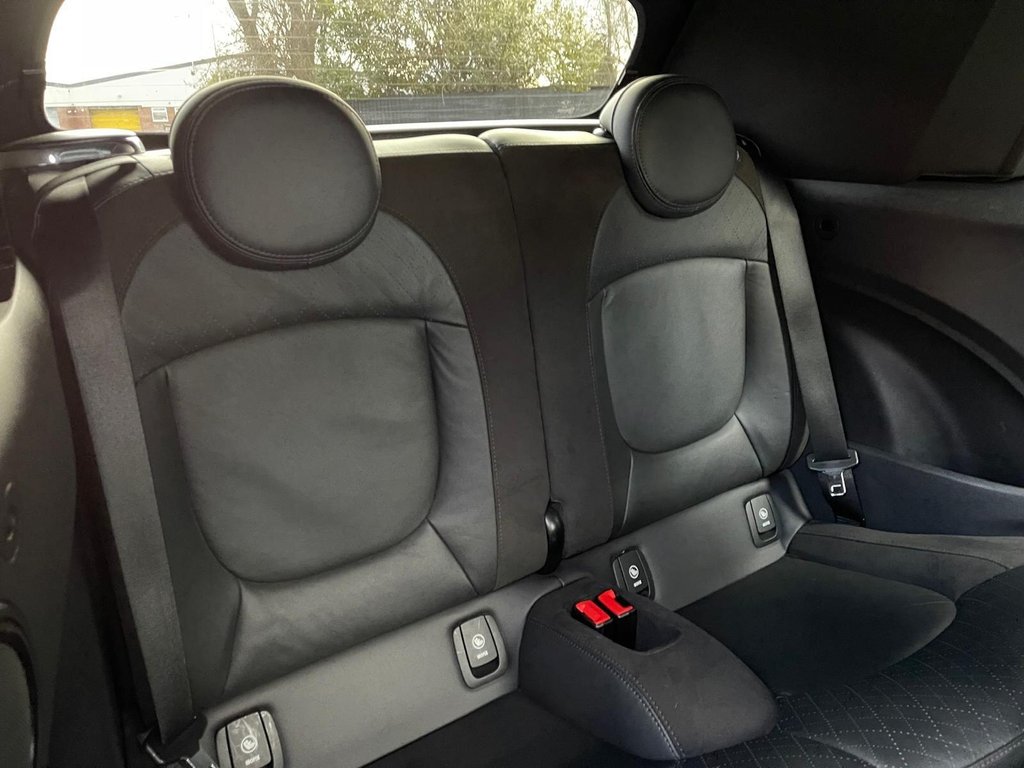 Used MINI Convertible 2018 for sale - 76797834: Photo 19