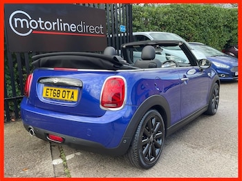 Used MINI Convertible 2018 for sale - 76797834: Photo