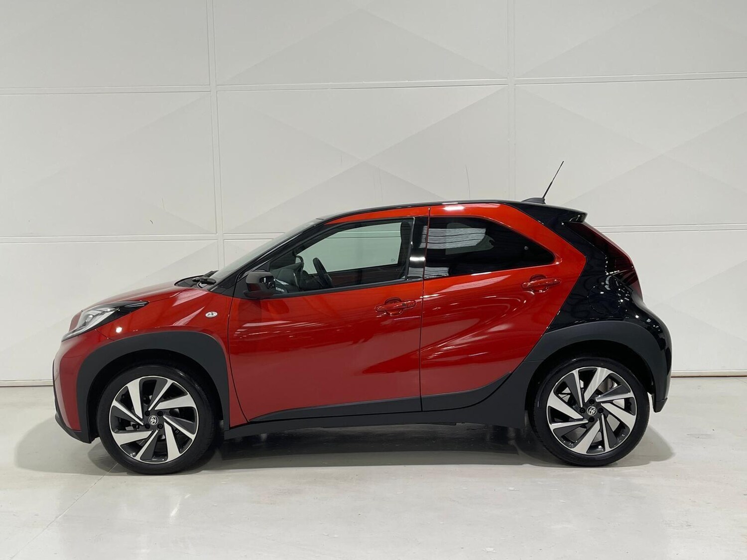 Used Toyota Aygo X 2024 for sale - 76409254: Photo 6