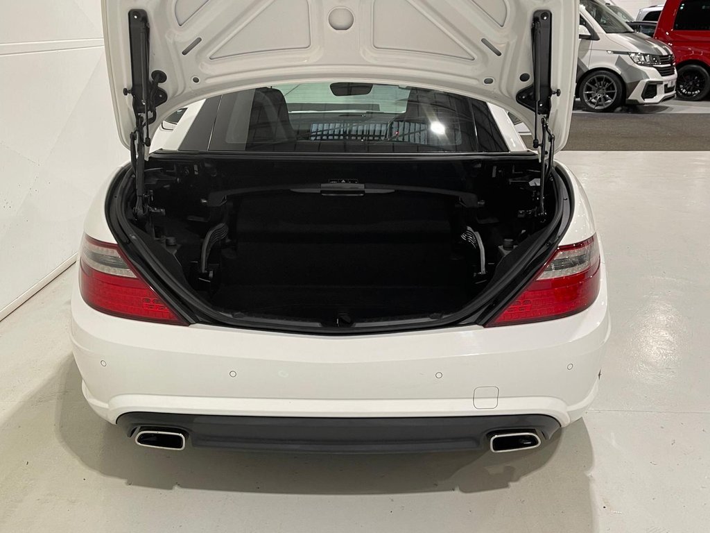 Used Mercedes-Benz SLK 2016 for sale - 76535744: Photo 48
