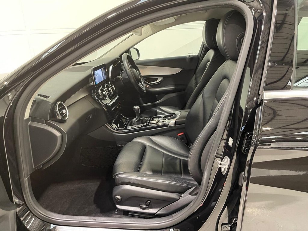 Used Mercedes-Benz C Class 2019 for sale - 76496124: Photo 30