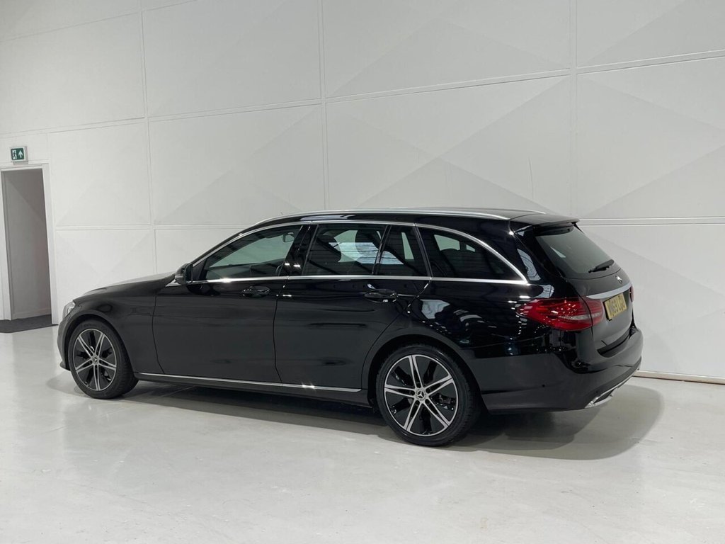 Used Mercedes-Benz C Class 2019 for sale - 76496124: Photo 5