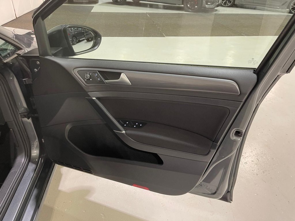 Used Volkswagen Golf 2018 for sale - 77780214: Photo 21